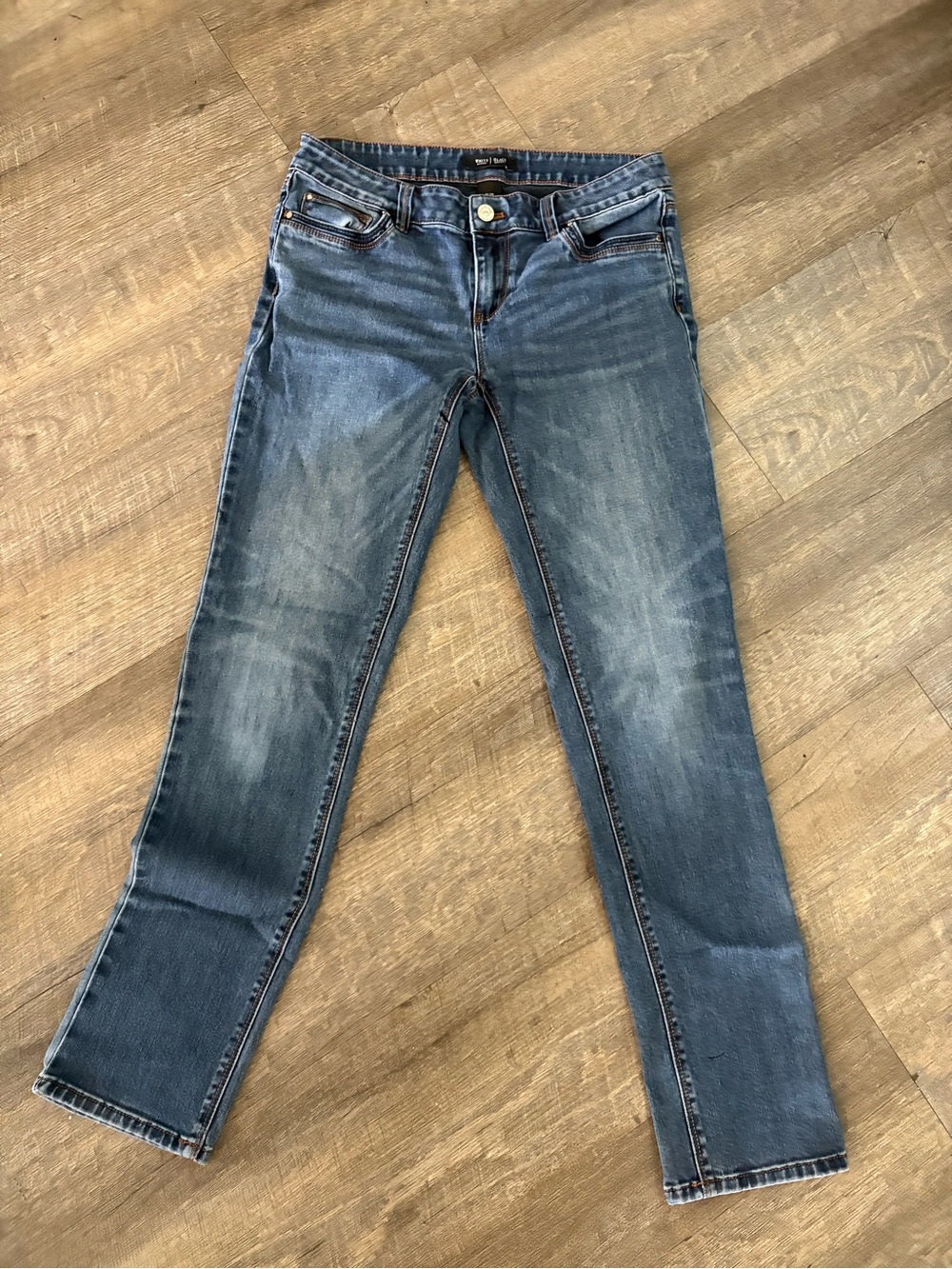 White House Black Market The Slim Dark Wash Jeans Women’s Size 2S Short